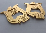 Colore 2 dell'oro di 2.0MM in 1 placcatura olimpica di sport delle apribottiglie della medaglia fornitore