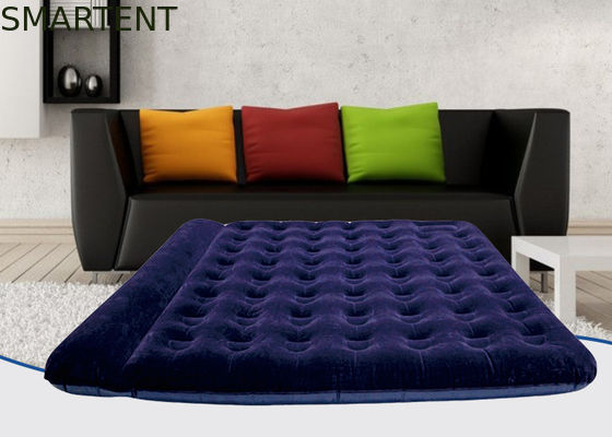 Acquistare Singolo materasso gonfiabile blu scuro affollato pieghevole di materasso pneumatico del PVC doppio costruito in cuscino fabbricazione online