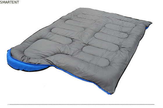 215*78cm doppio colore esterno impermeabile 190T poliestere ripieno di fibre vuote classico due persone in un sacco a pelo fornitore