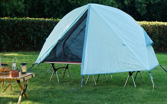 Esplora l'aria aperta con le nostre tende da campeggio all'aperto 200*120*95CM Blu 210D Polyester Oxford Tent Cot con letto da campeggio pieghevole fornitore