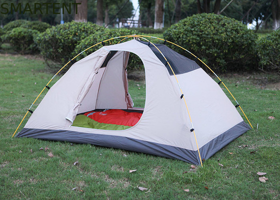 210*140*115CM Tenda da trekking impermeabile in PU per 2 persone per appassionati di attività all'aperto fornitore