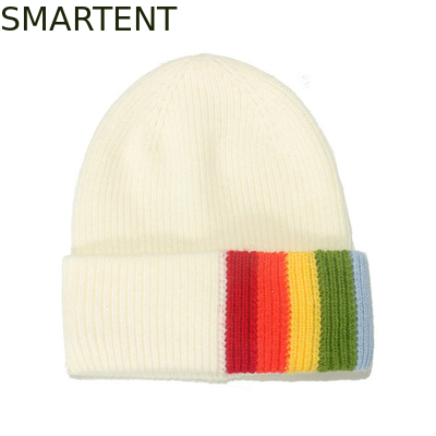 Color bianco esterno riciclare sostenibile RPET Bottone a maglia di taglia adulta per l'inverno fornitore