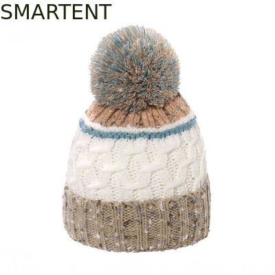 Accessori personalizzati Eco-Friendly RPET Cappello a maglia con Pompon Support Servizio OEM E commercio equo Approvato fornitore