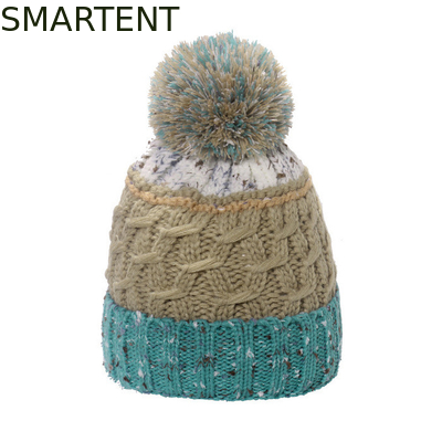 Accessori personalizzati Eco-Friendly RPET Cappello a maglia con Pompon Support Servizio OEM E commercio equo Approvato fornitore
