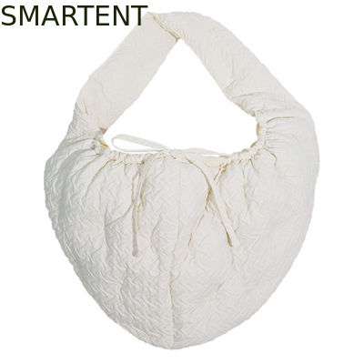 Acquistare Cute forniture per animali da compagnia bianco colore poliestere sacchetto spalla per animali da compagnia invernale caldo sacchetto crossbody morbido e confortevole fabbricazione online