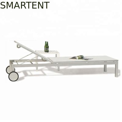 Acquistare Posto letto per ricoveri giornalieri piegante moderno della sedia di spiaggia di Alumium Chaise Folding Beach Lounge Chair fabbricazione online