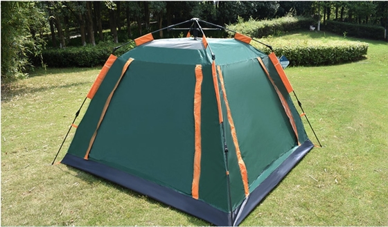 Tende da campeggio all'aperto a prova di sole e ventilato telaio in fibra di vetro automatico 210D poliestere 240*240*140cm Green Modern Design fornitore
