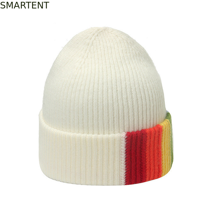Color bianco esterno riciclare sostenibile RPET Bottone a maglia di taglia adulta per l'inverno fornitore